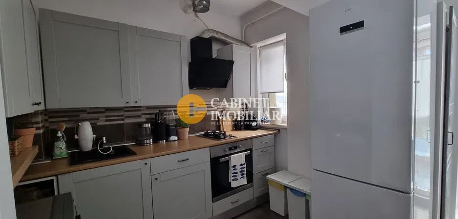 Apartament cu 3 camere, ETAJ INTERMEDIAR, 81 MP, CU PARCARE SUBTERANA INCLUSĂ - Poză 6