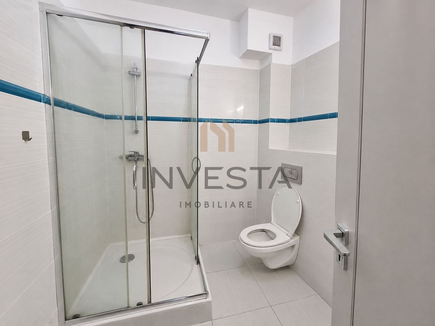 Apartament cu 2 camere, etaj intermediar, parcare, bloc nou, Centru! - Poză 5