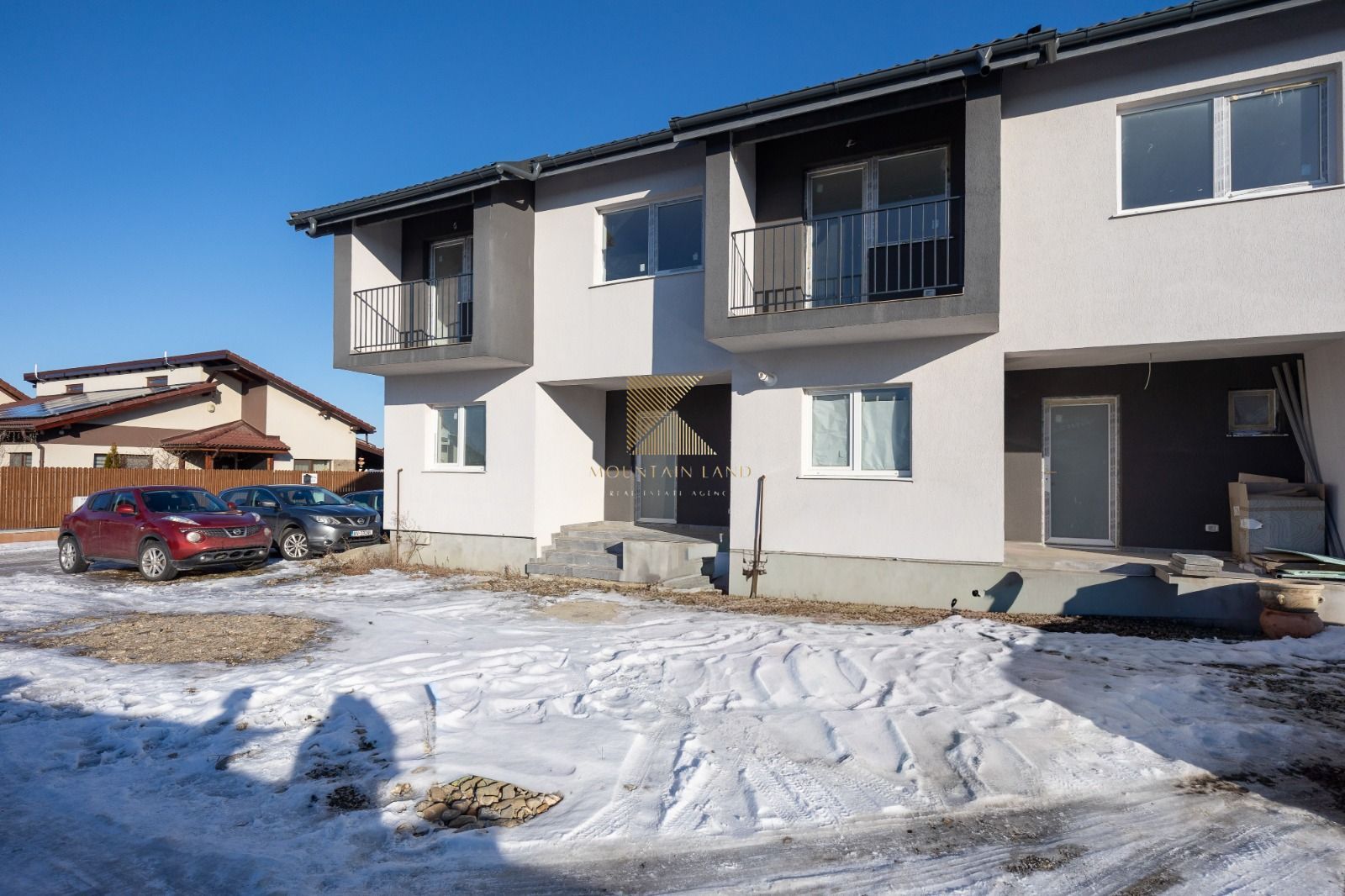 Casă modernă cu curte privată, aproape de Brașov – Cartierul Izvor - Poză 19