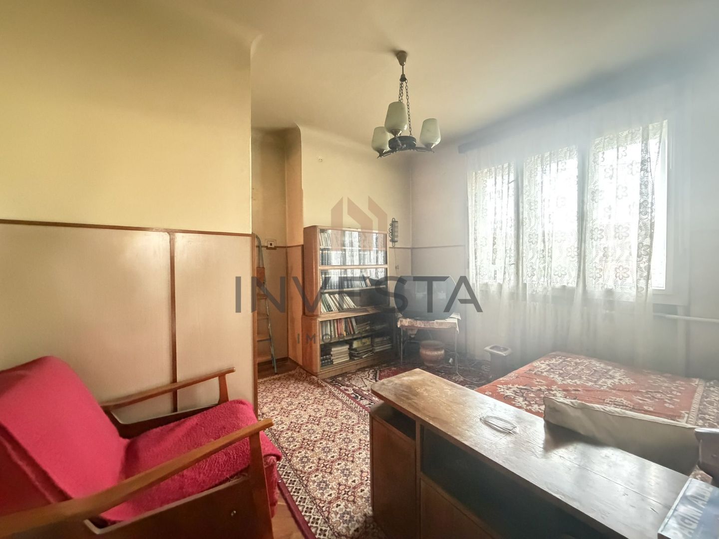 Casa spatioasa de vanzare cu front 27 ml | Andrei Muresanu | - Poză 11