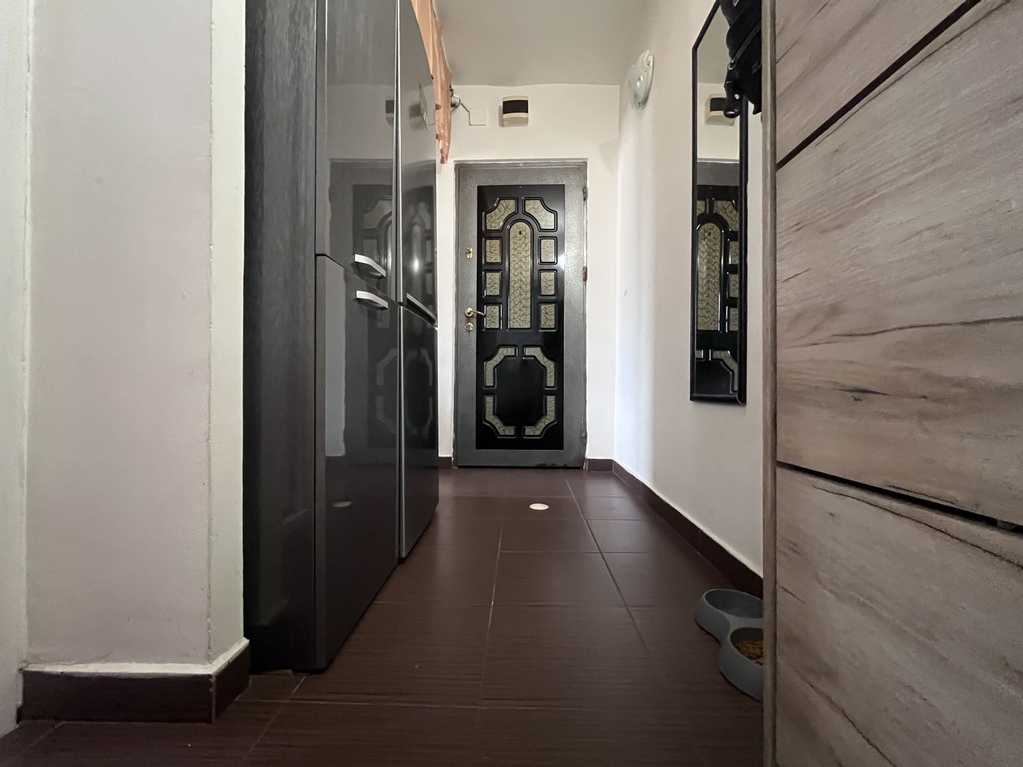 Zona buna! Vânzare apartament cu 2 camere în Târgoviște- micro 6! - Poză 5