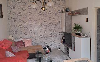 Apartament 2 camere Piata Traian - la curte cu centrala - Poză 1