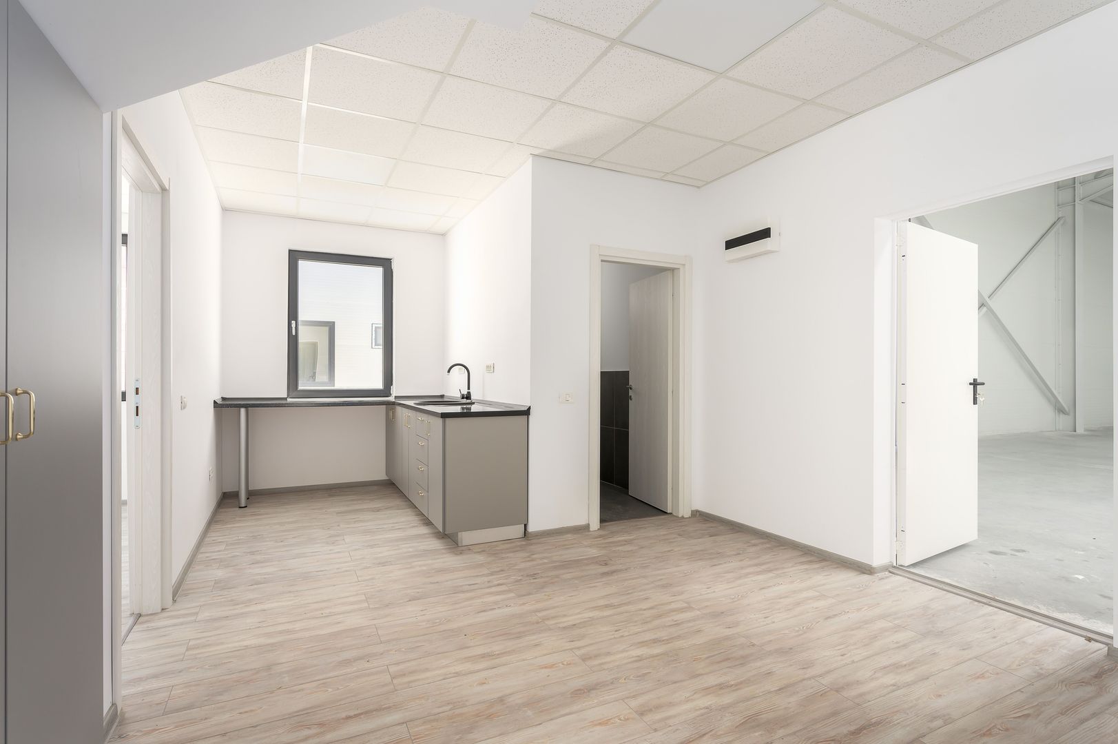 De vânzare hală industrială 585 mp – acces rapid centura Bucuresti - Poză 13