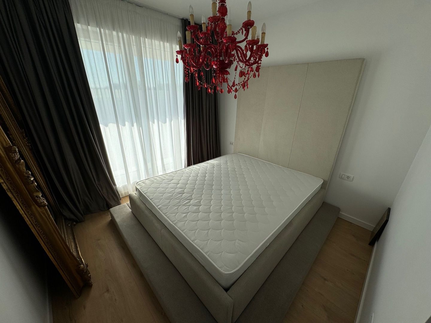 Apartament 2 camere Tunari cu CURTE - Poză 7