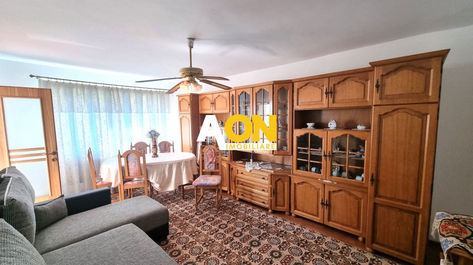 De vanzare apartament 2 camere, etaj intermediar, Ampoi 3 - Poză 1