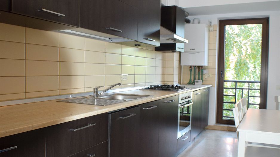 Apartament modern- 3 camere 90 mp  + 2 locuri de parcare - comision 0 - Poză 13