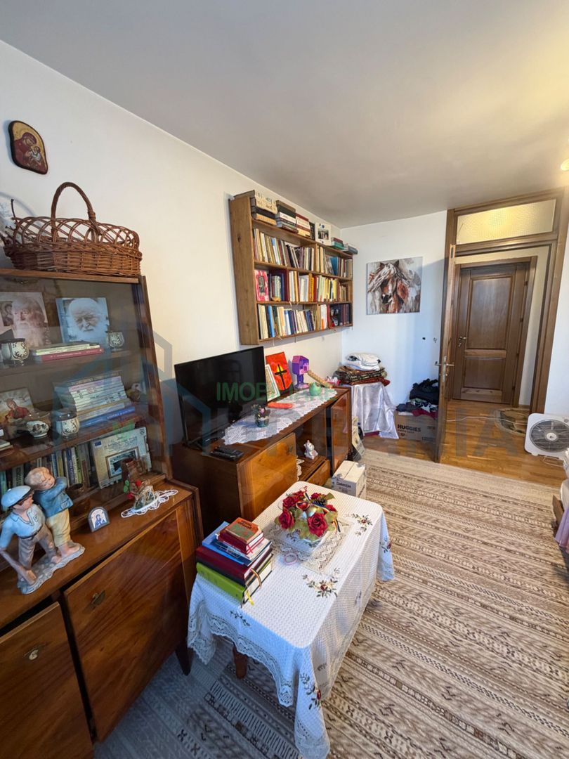 Camera de camin 20 mp cu baie, bucatarie, boxa si loc de parcare - Tatarasi, Iasi - Poză 2