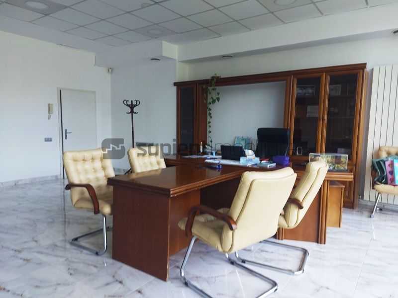 Spatiu comercial ultracentral ideal pentru birouri - Poză 10