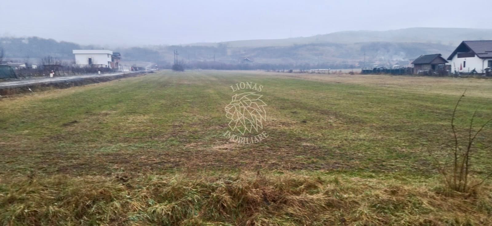 Parcele teren intravilan de 500/600 mp cu utilitati-Zavoaie - Poză 1