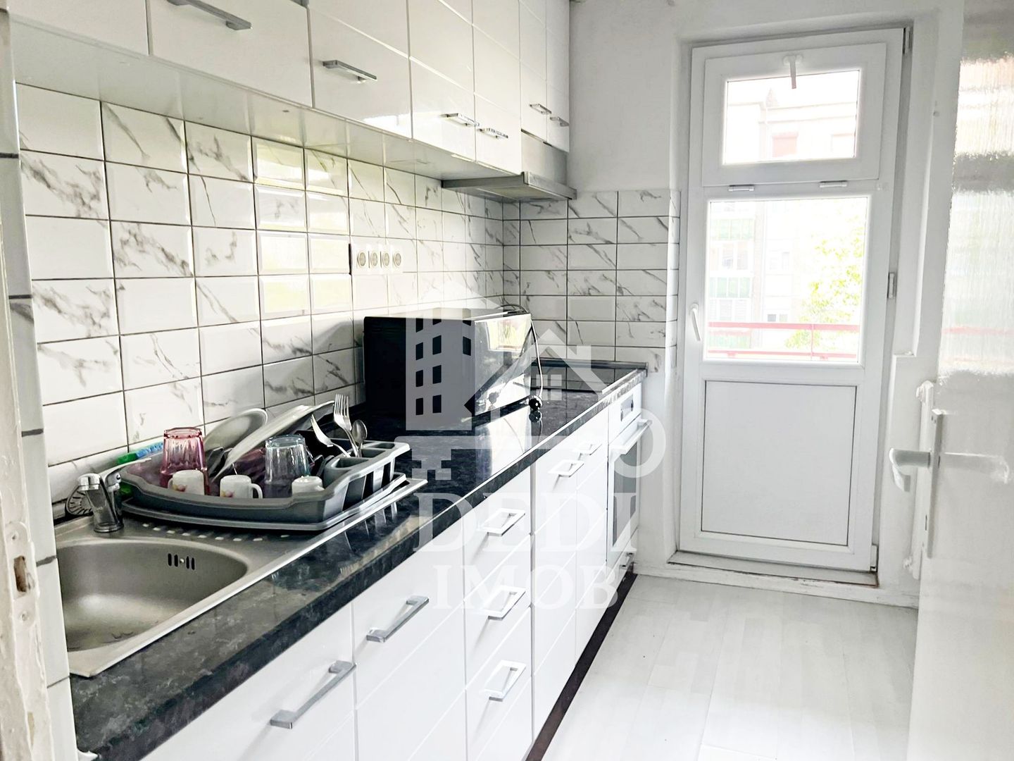 Apartament cu 2 camere de inchiriat, zona Decebal, Oradea - Poză 5