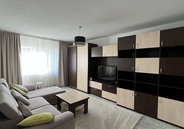 Calea Girocului | 2 camere | Decomandat | Centrală proprie | Acoperiș  Copiază - Poză 1