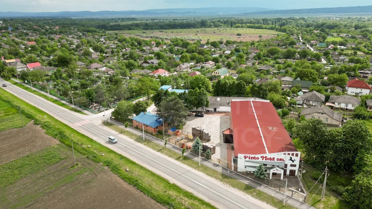 Vânzare, spațiu de producere, 1340 mp, Ungheni - Poză 1