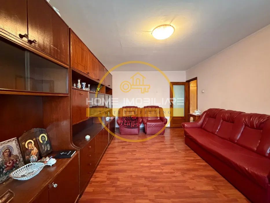 Etaj 3/Apartament 2 Camere/Decomandat/ Nicolina Prima Statie! - Poză 2