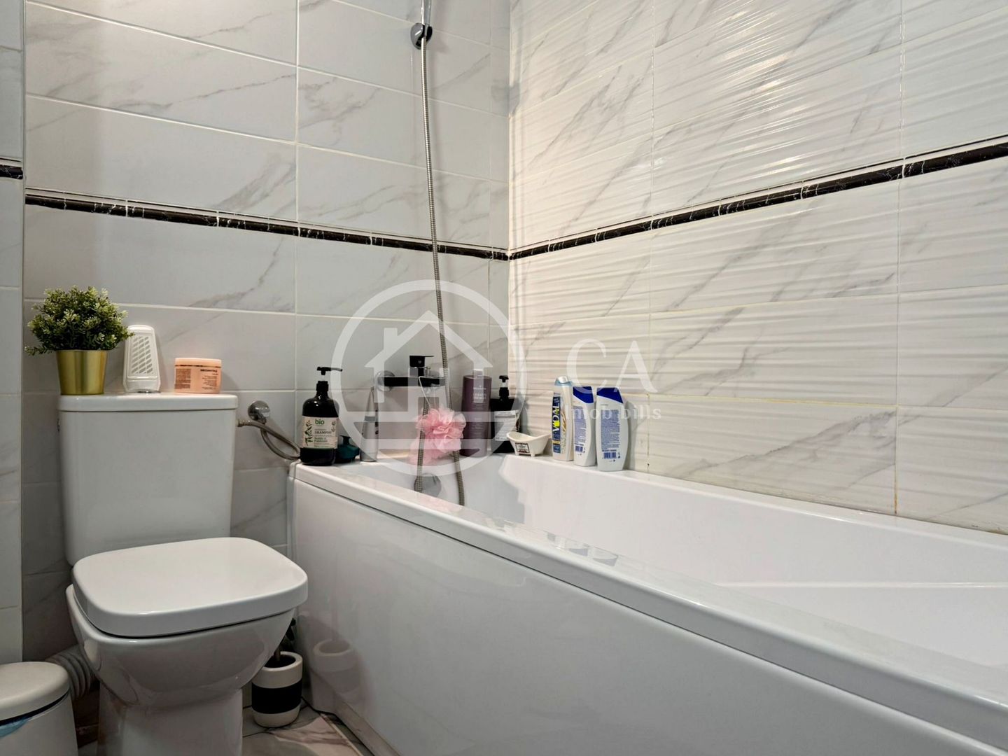 Apartament  de vânzare cu 2 camere în zona Iosia, Oradea - Poză 9