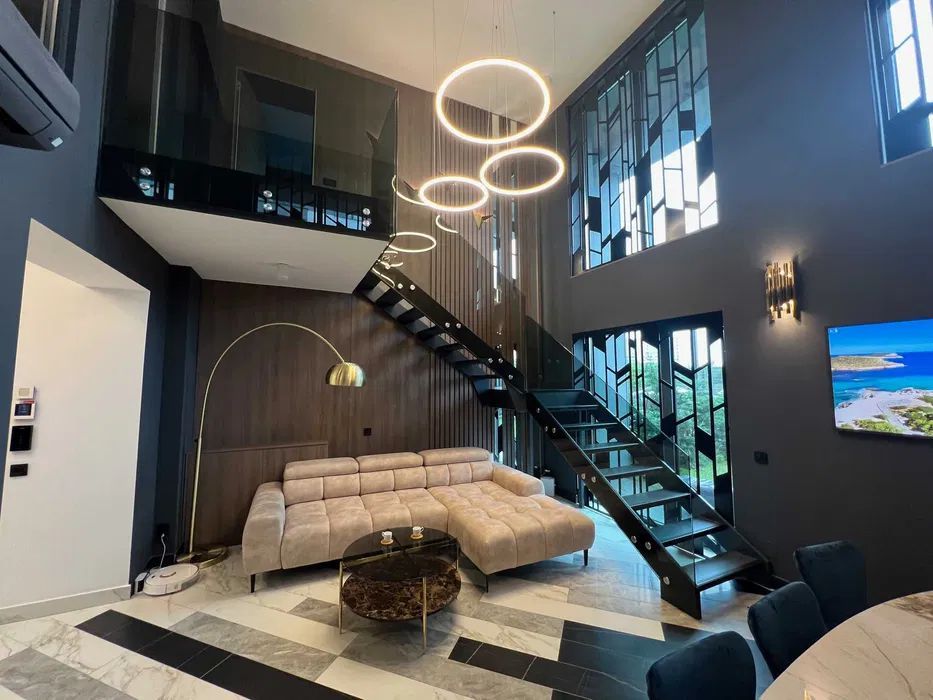 LUXURY OFFICE CLOUD 9 RESIDENCE | TIP LOFT | TERASA USRIASA - Poză 1