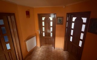 Casă/Vila + Teren 13 Ari de Vânzare |Lisaura/Suceava I 260.000Euro - Poză 4