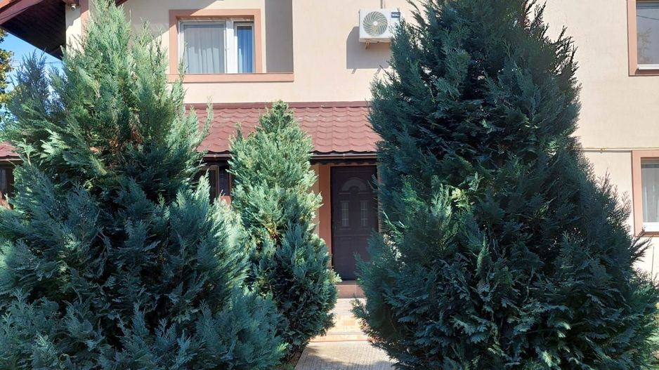 Oază de liniște și confort la doar 15 minute de Capitală – Săbăreni - Poză 1