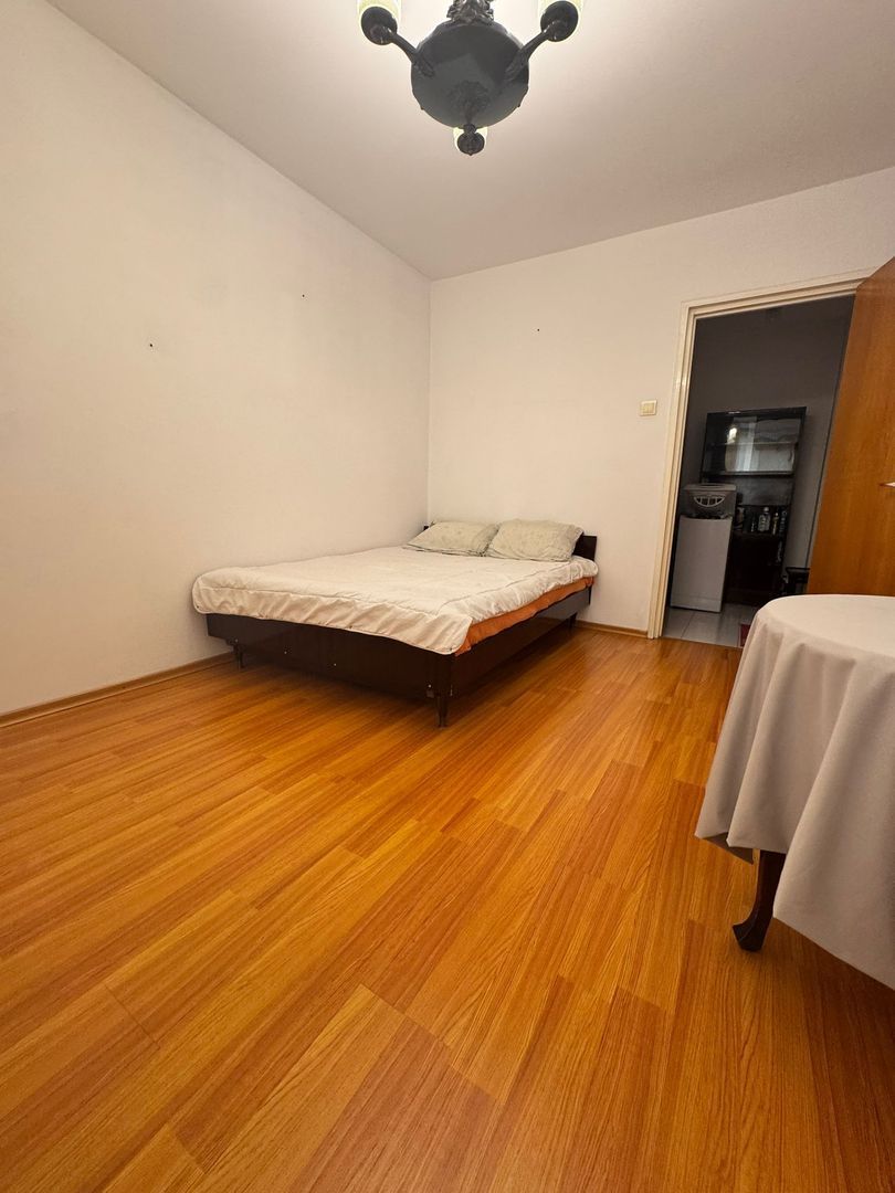 Apartament 3 camere Drumul Taberei - Poză 9