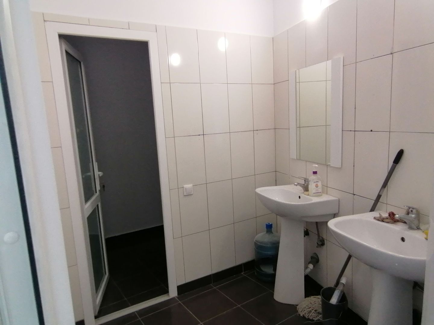 Inchirierte 200 mp - Poză 10