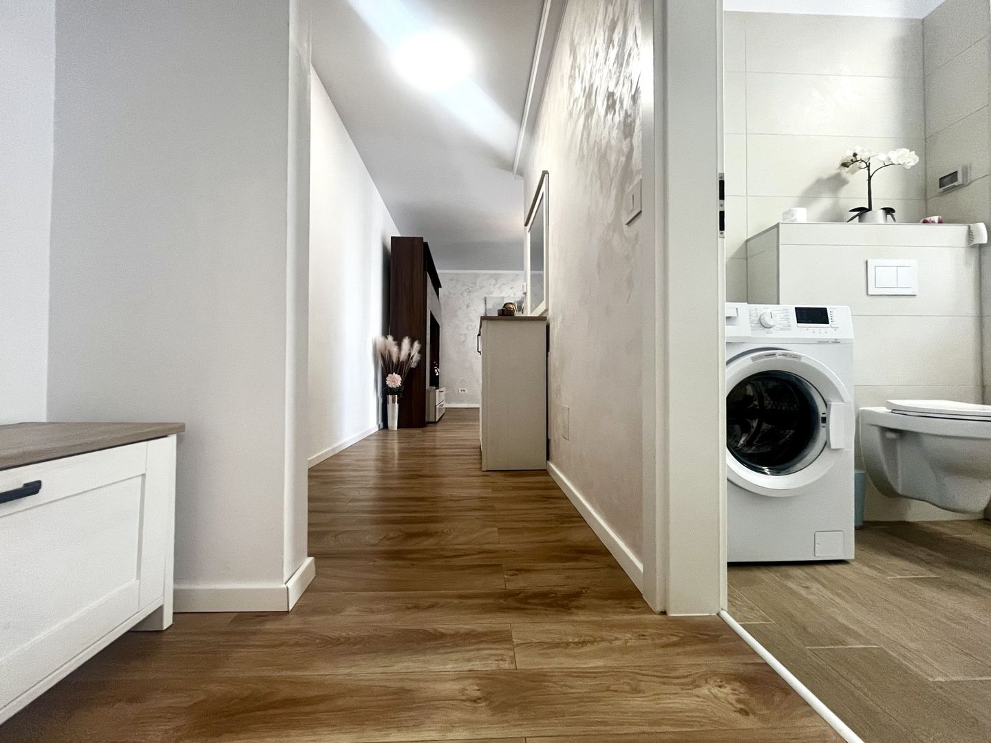 Apartament 2 camere, elegant amenajat, loc subteran, in zona Aradului - Poză 11