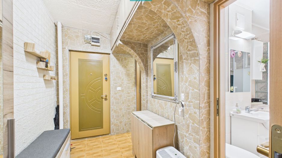 Apartament cu 2 camere la parter în Vlaicu - Poză 6