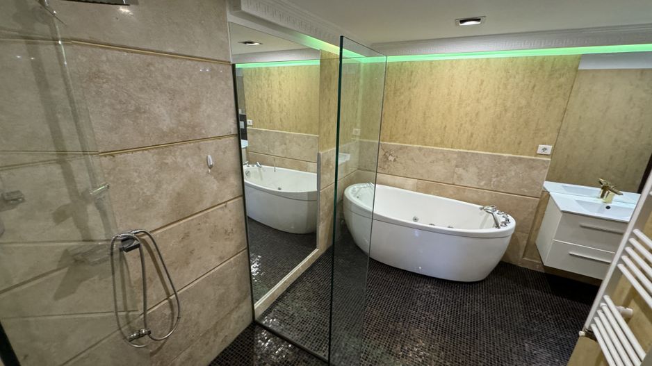 Triplex 5 Camere de Închiriat - Herăstrău, Cartierul Francez - Poză 13