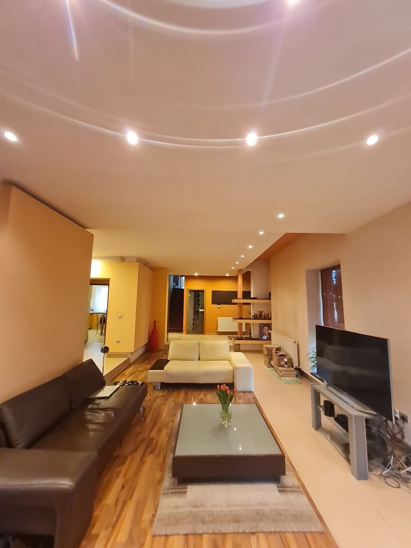 Vila individuala,la 10 min de Piața Victoriei! - Poză 24