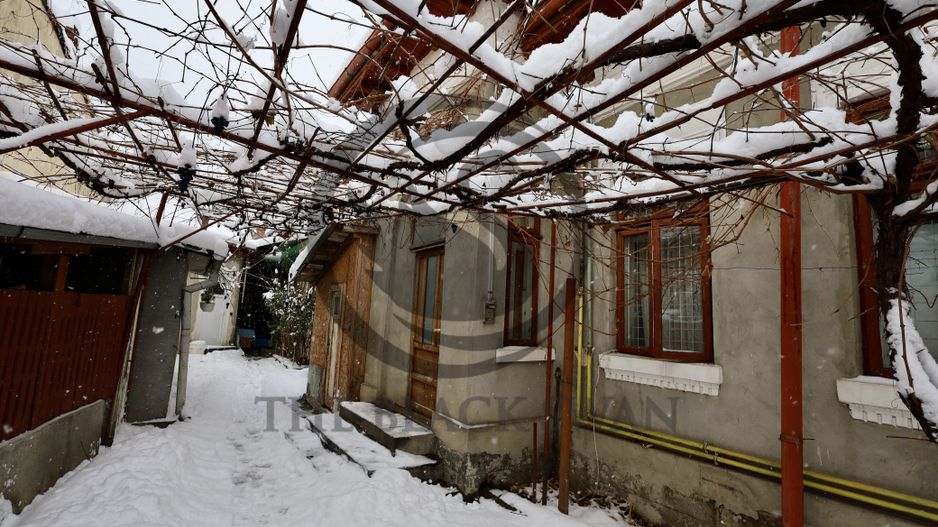 Casa interbelica de vanzare | Ultracentral, Ploiesti | COMISION 0% - Poză 4