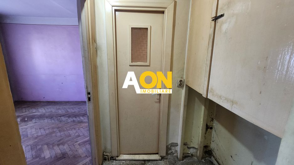 Apartament 3 camere, etaj intermediar, Cetate - Poză 8