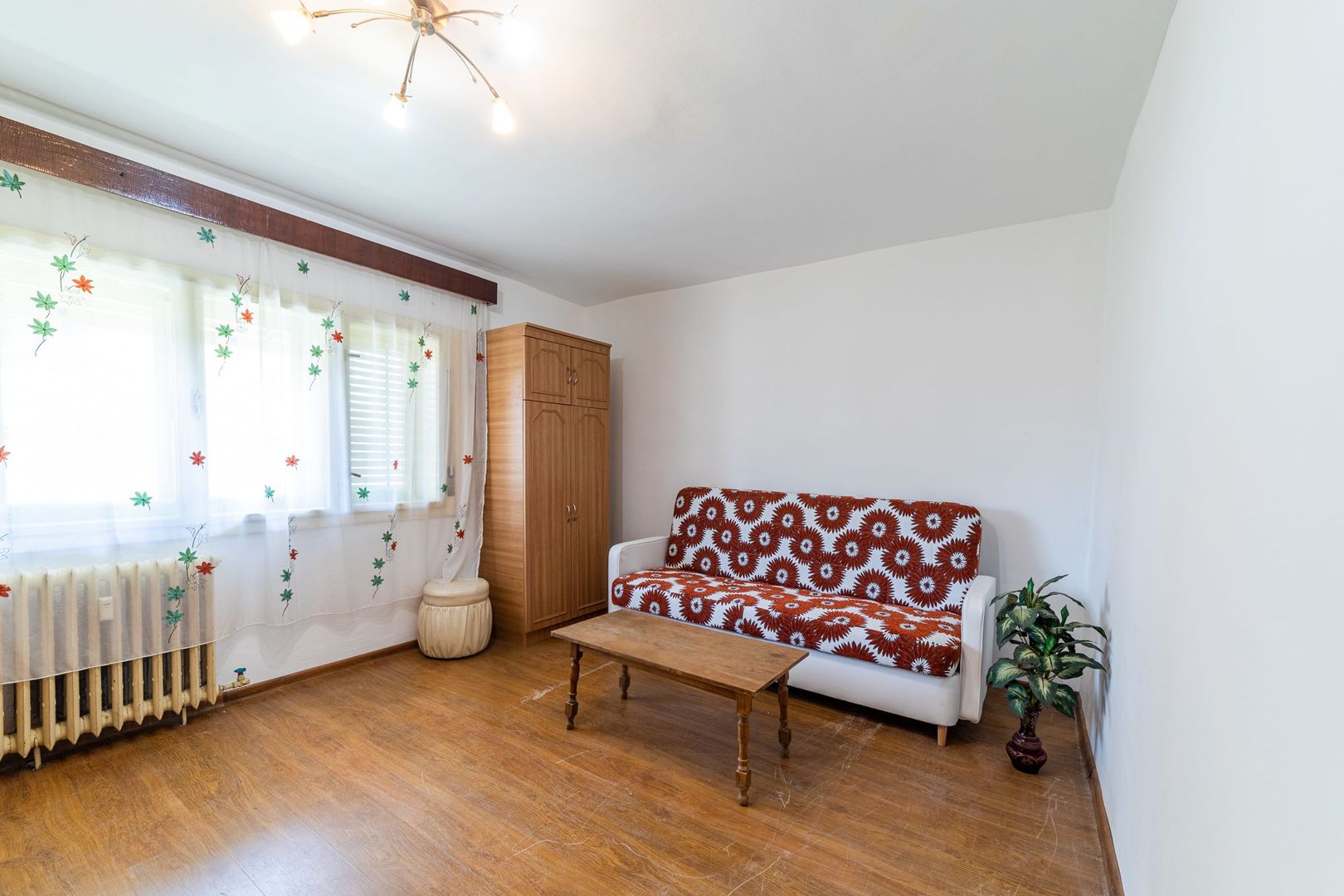 VANDUTA! Apartament cu o cameră, zona Romanilor - Poză 2