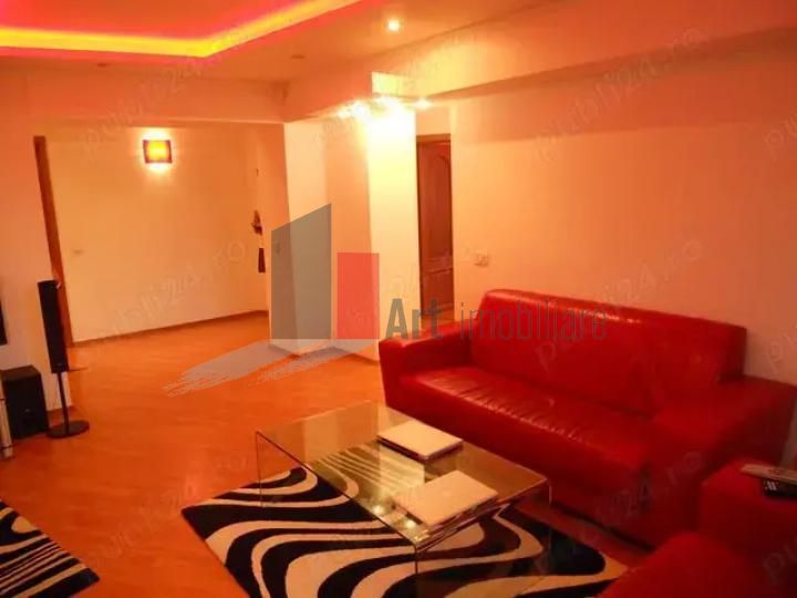 APARTAMENT 4 CAMERE  ULTRACENTRAL. - Poză 1