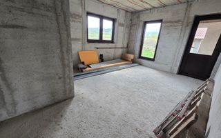 Casa Individuala 4 Camere, 2 Bai, 500mp Teren - Poză 6