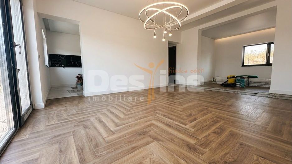 Casă individuală în Rediu – confort, terasă panoramică și acces rapid - Poză 8