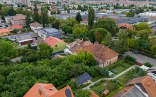 Casă spațioasă în centrul orașului Sfântu Gheorghe | Teren 1300 mp - Poză 22