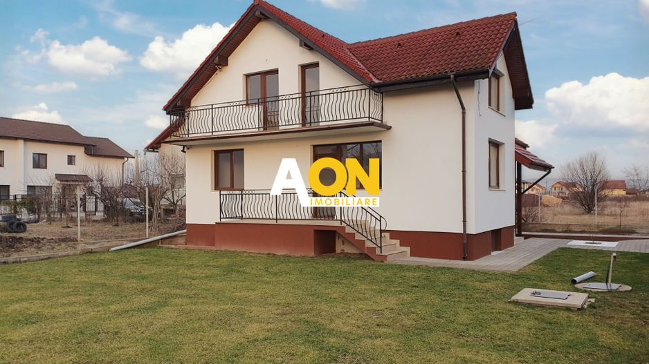 Casa D+P+M.  450 mp teren, 5 camere, garaj, pretabila pt. birouri - Poză 2