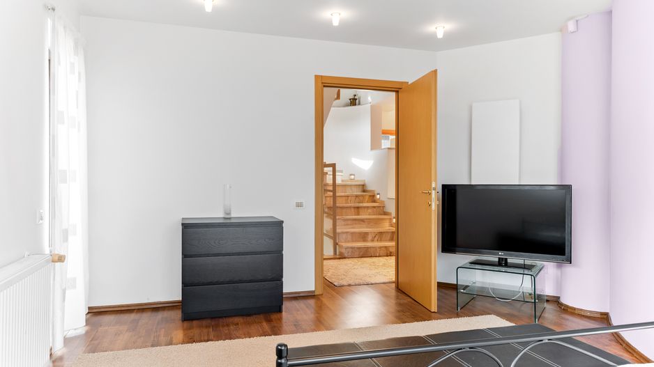 VANZARE Vilă PREMIUM cu 6 camere în zona Central, OTOPENI - Poză 26