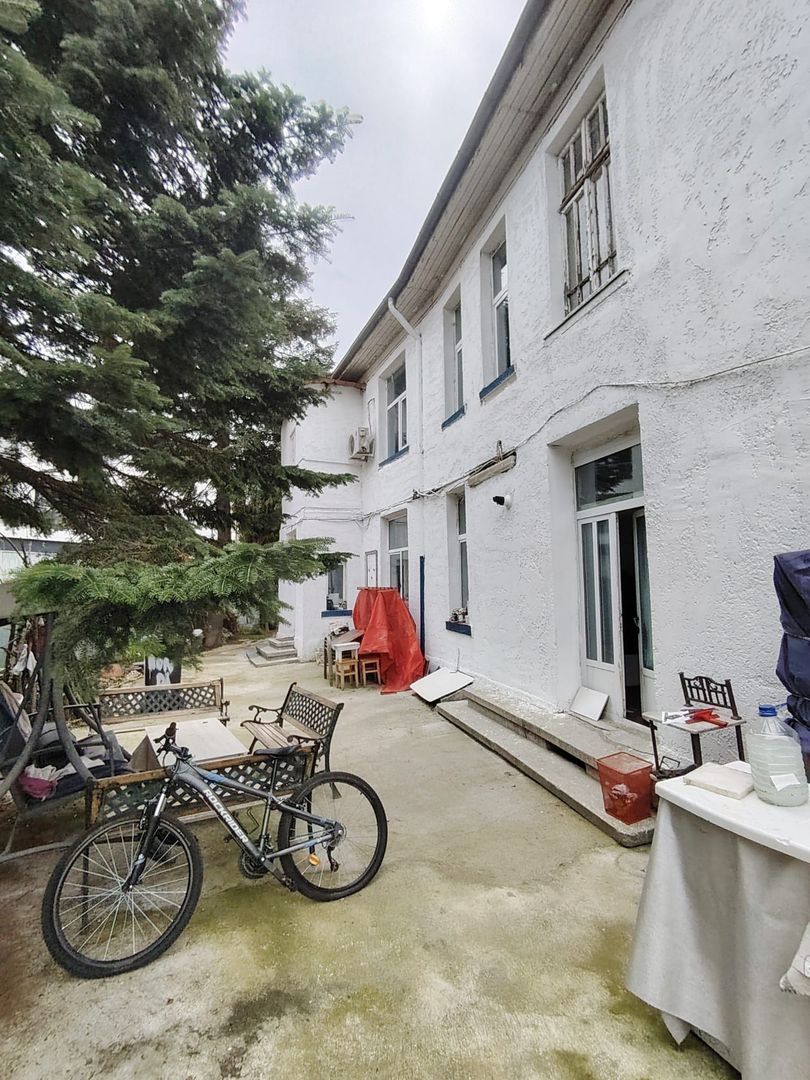 SG10-Oportunitate de Investiție | Zonă Centrală-Casă cu Teren Generos - Poză 1