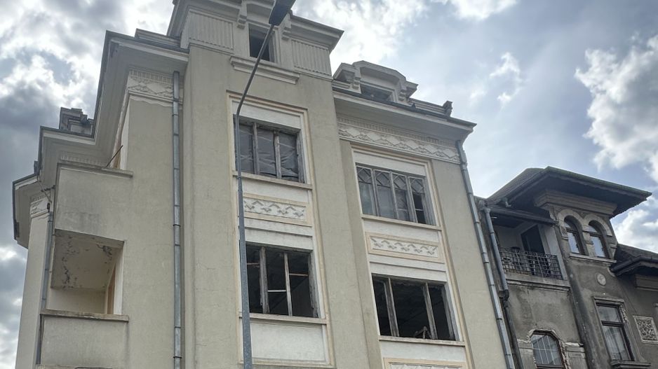 Vila Interbelica | S+P+2+M | Structura Consolidata - Poză 2