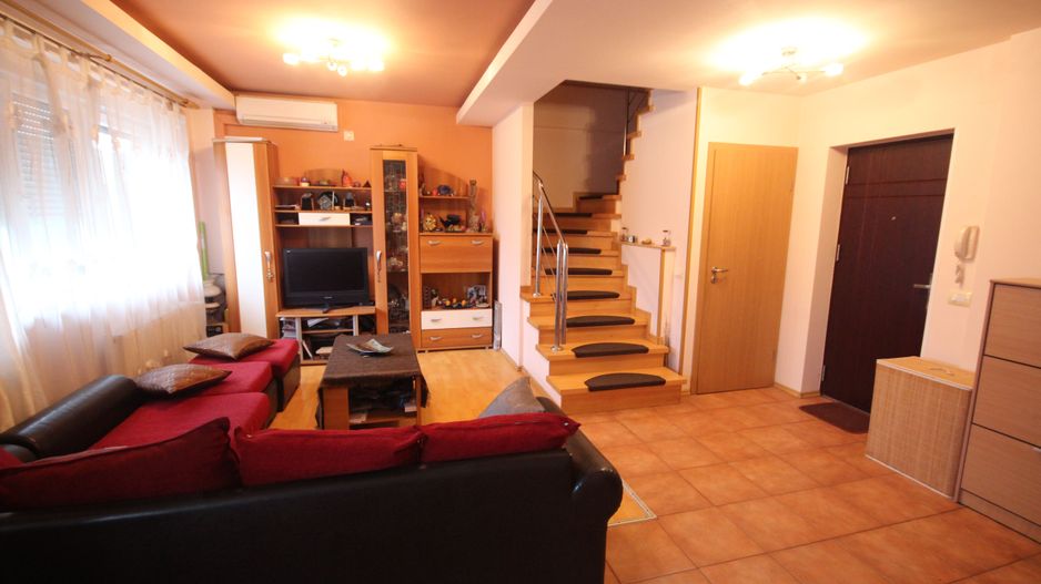 Apt cu  scara interioara  langa Kaufland Dumbravita - Poză 14