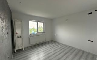 Casă de vânzare în Comuna Băbeni - Poză 11