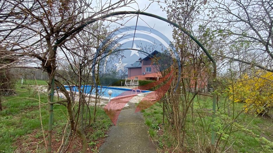 VILA CU 2500 MP TEREN LA 15 KM DE CRAIOVA CENTRU - Poză 3