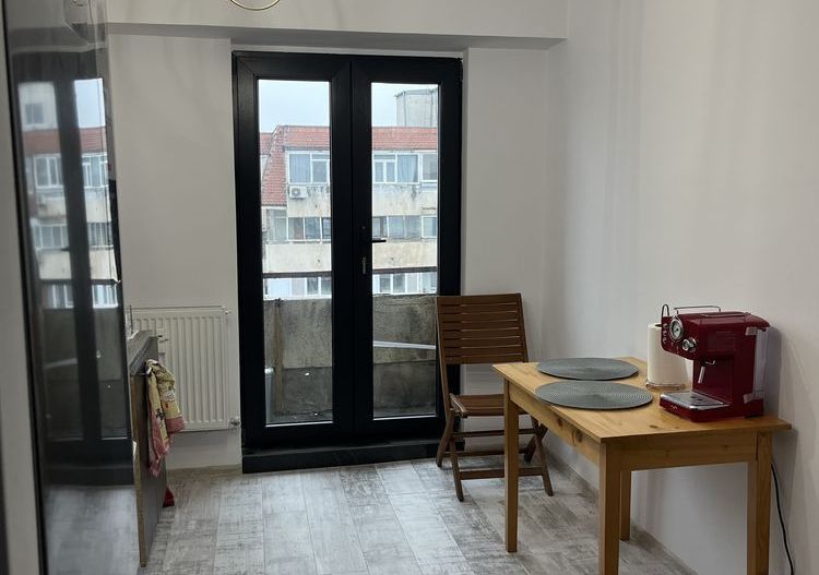 Apartament 2 camere decomandat rovine Posta - Poză 6