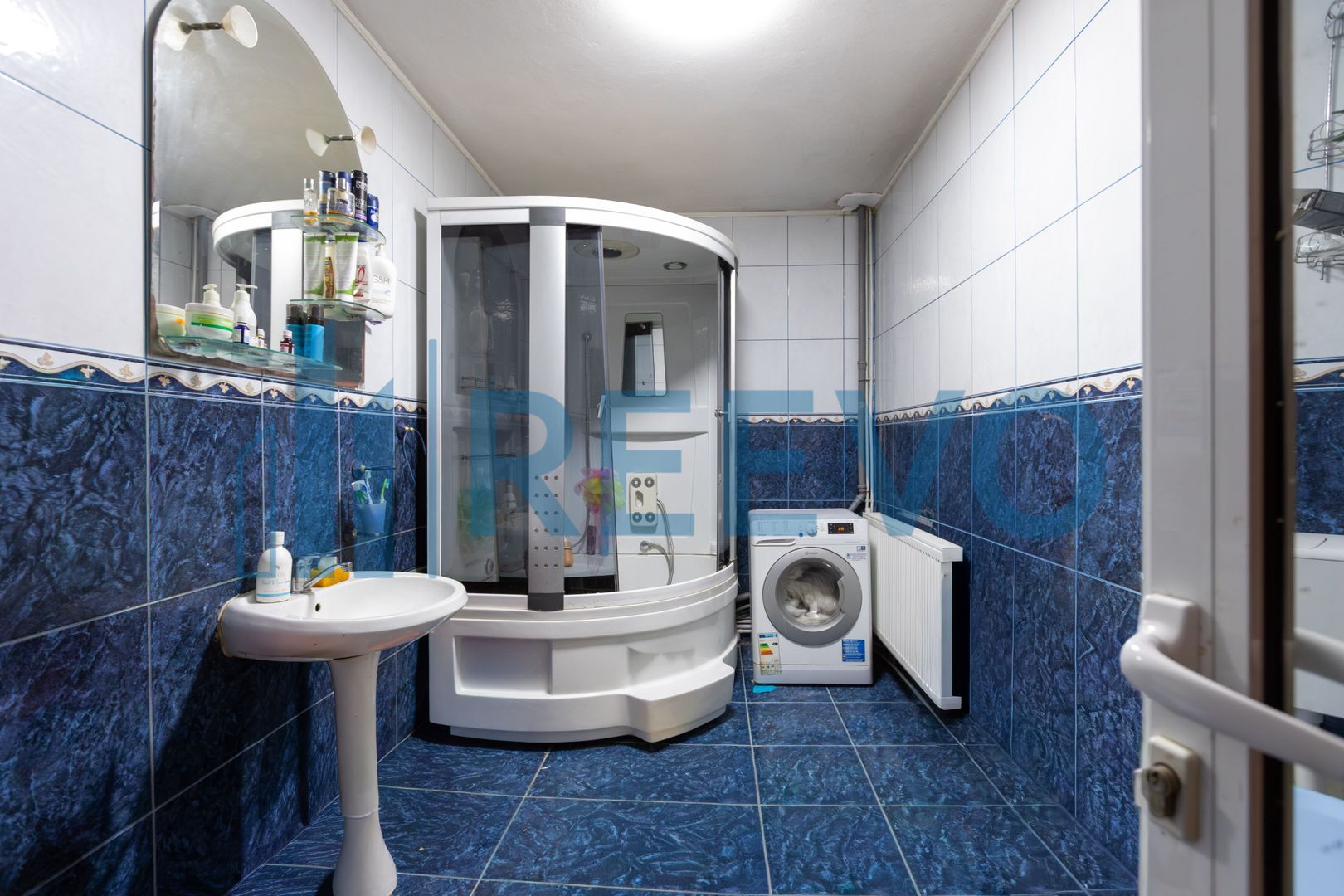 Clădire și teren pentru investiție, central Roman - Poză 31