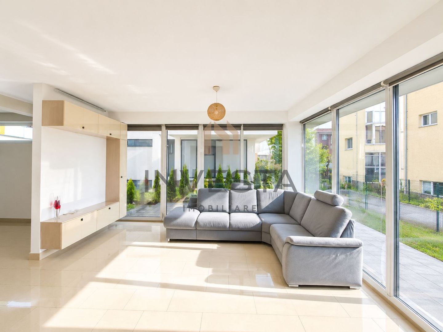 Casa tip duplex cu 4 camere de inchiriat in cartierul Europa - Poză 2