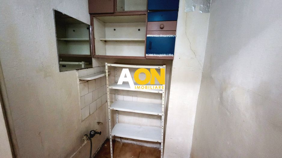 De inchiriat apartament 3 camere, etaj 1, Cetate - Poză 10