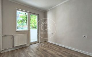 Apartament de vânzare cu 2 camere în zona Rogerius, Oradea - Poză 4