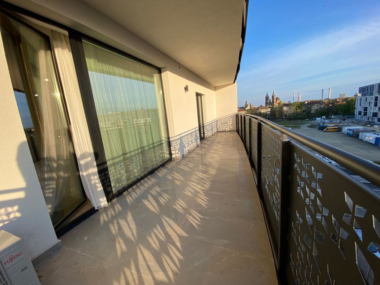 Apartament bloc nou 3 camere - parcare subterana - Poză 5