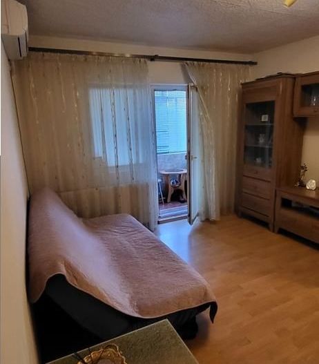 2 cam Matei Basarab bloc izolat - Poză 2