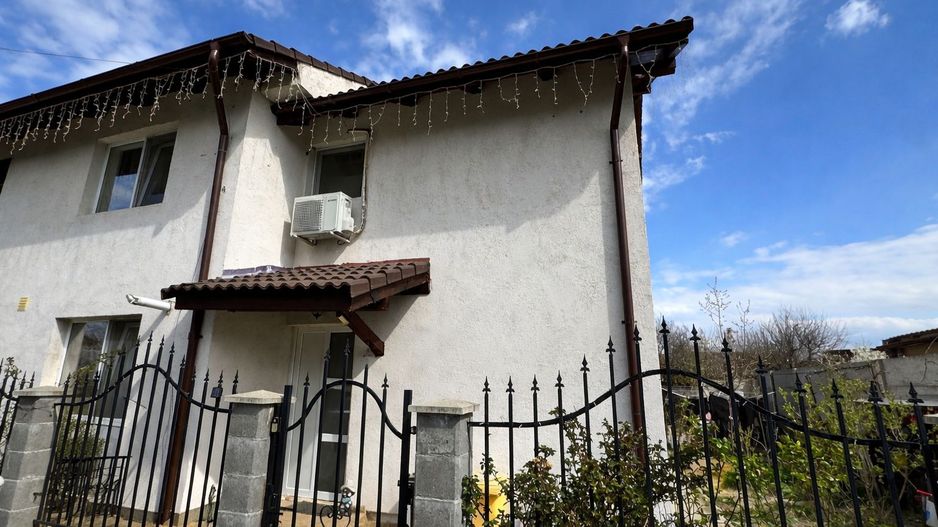 COMISION 0% | Duplex Mobilat Cu 4 Camere | Giroc | 90 mp | Teren 200mp - Poză 1