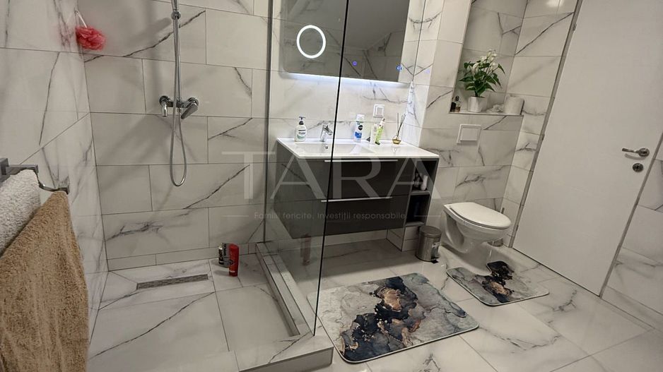 Apartament cu 2 camere, decomandat, în Florești . - Poză 4